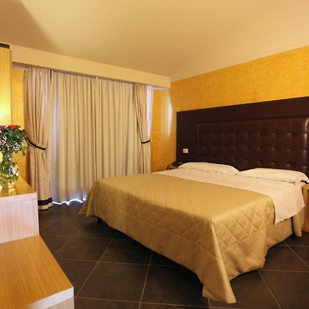 Hotel Briganti Qualiano Cameră foto