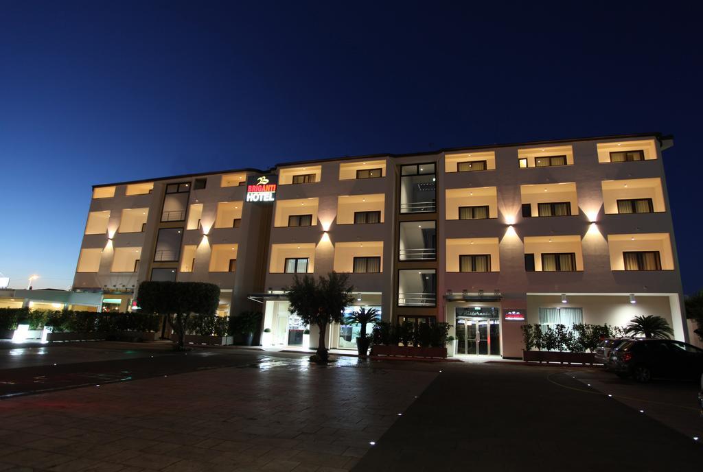 Hotel Briganti Qualiano Exterior foto